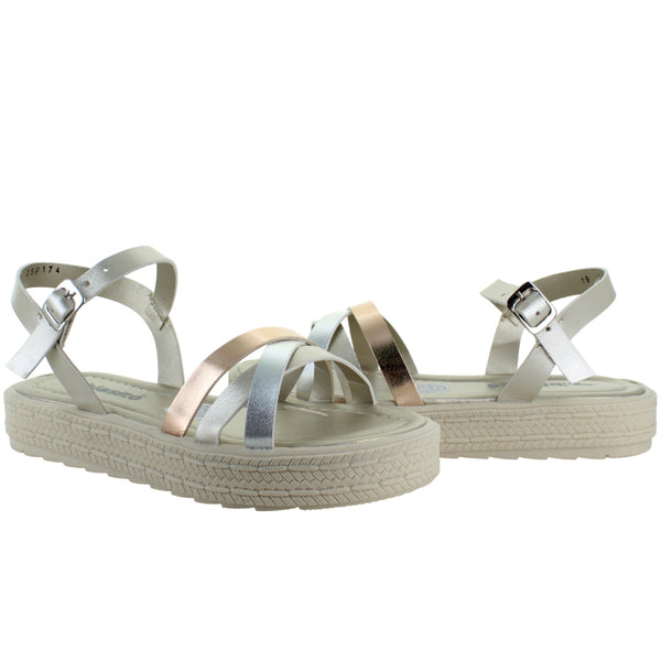 BLASITO SANDALIA HUARACHE CASUAL TIRAS HEBILLA NIÑA 92706